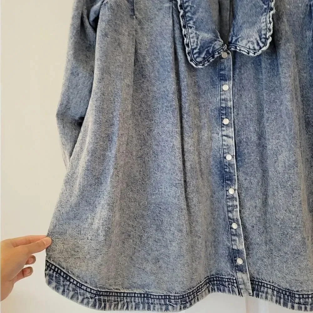 Free peopleCharlie Denim Bd Top in Lightest Indigo XS